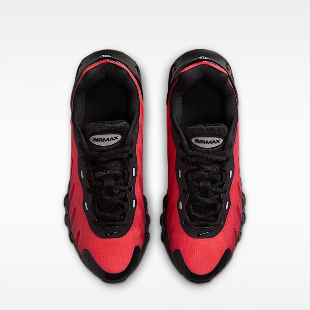 Nike Kids Red and Black Gradient Sneakers - Picture 4 of 9